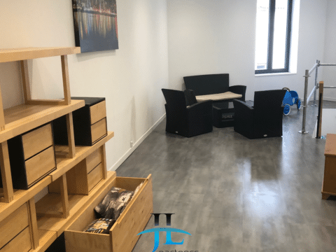 À VENDRE – Local commercial 74 m² vendu loué – Langon – Rentabilité 7,3% AEM