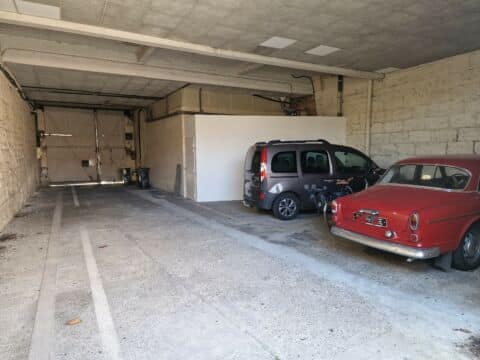 A vendre – 3 places de parking couverts à proximité immédiate de la Gare Saint-Jean