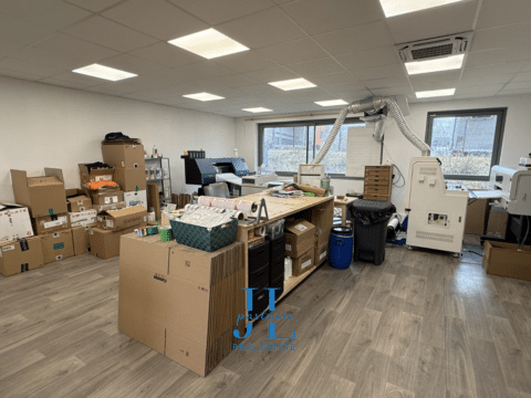 À LOUER – LOCAL D’ACTIVITÉ 300 M² – ZI DE MAZÈRES