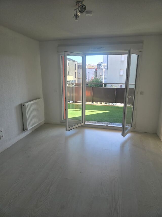 Appartement T2 avec grand balcon au calme – Villenave d’Ornon 